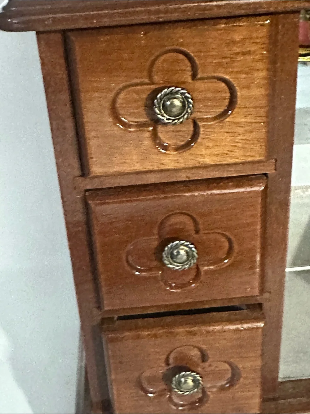 Vtg. Wooden jewelry box with 3 drawers